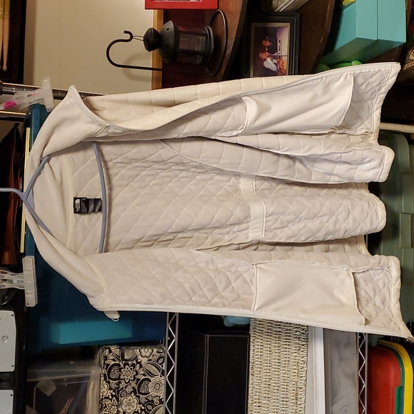 The North Face Winter Coat - Picture 6 of 10